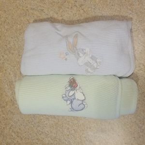 2 Vintage Baby Looney Tunes baby blankets Bugs Bunny, Sylvester